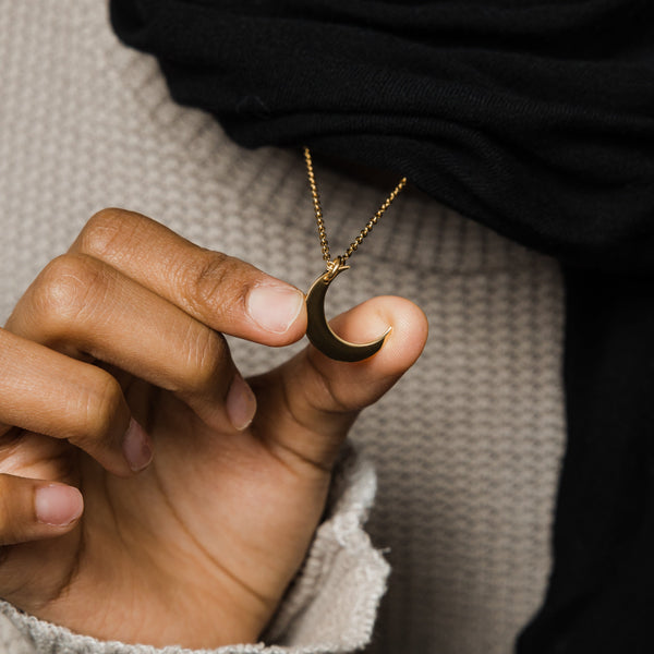 Crescent Moon Necklace - Nominal